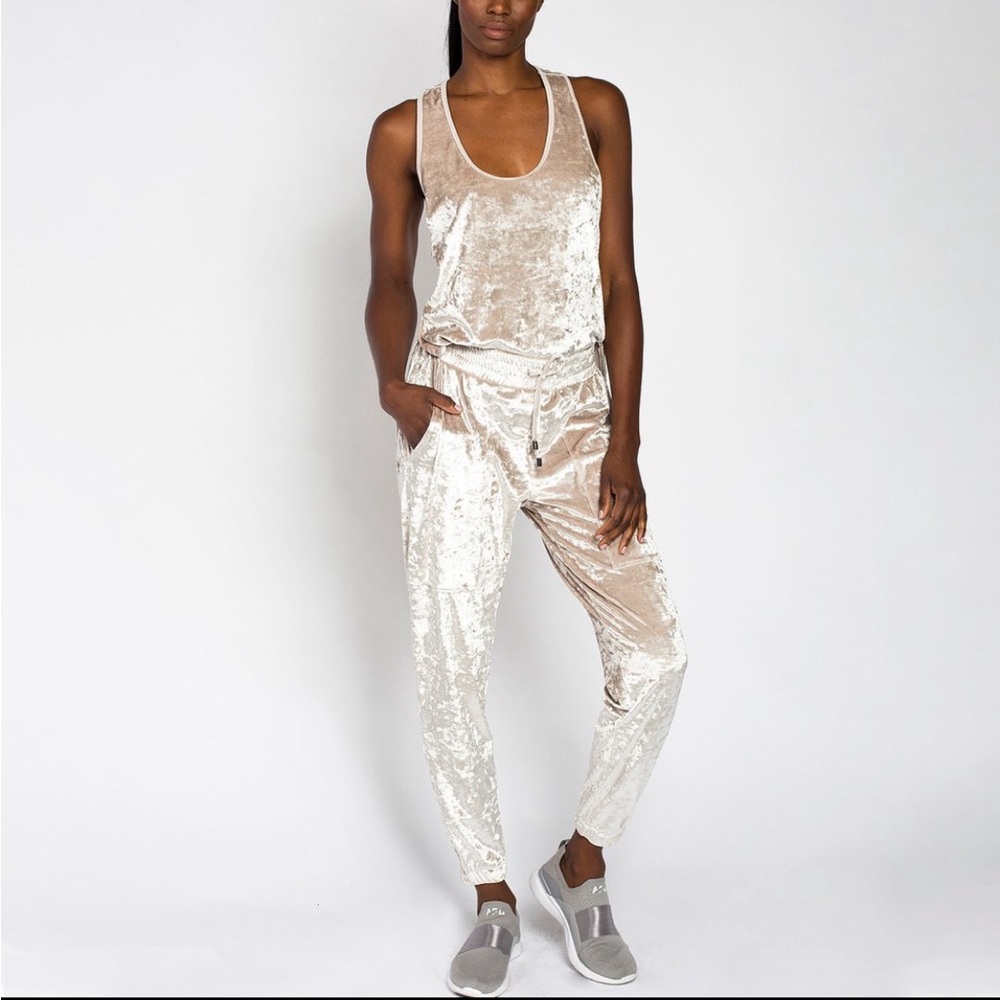 NWT Heroine Sport VELVET SWEATPANTS